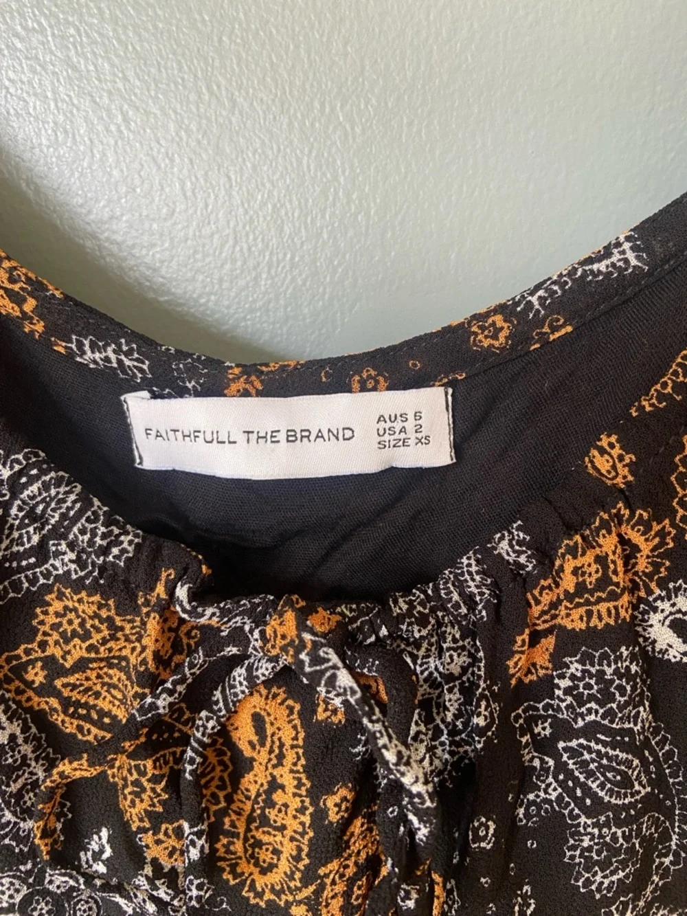Faithfull the Brand Darsha Midi Dress in Ankara Paisley Print - Picture 7 of 8